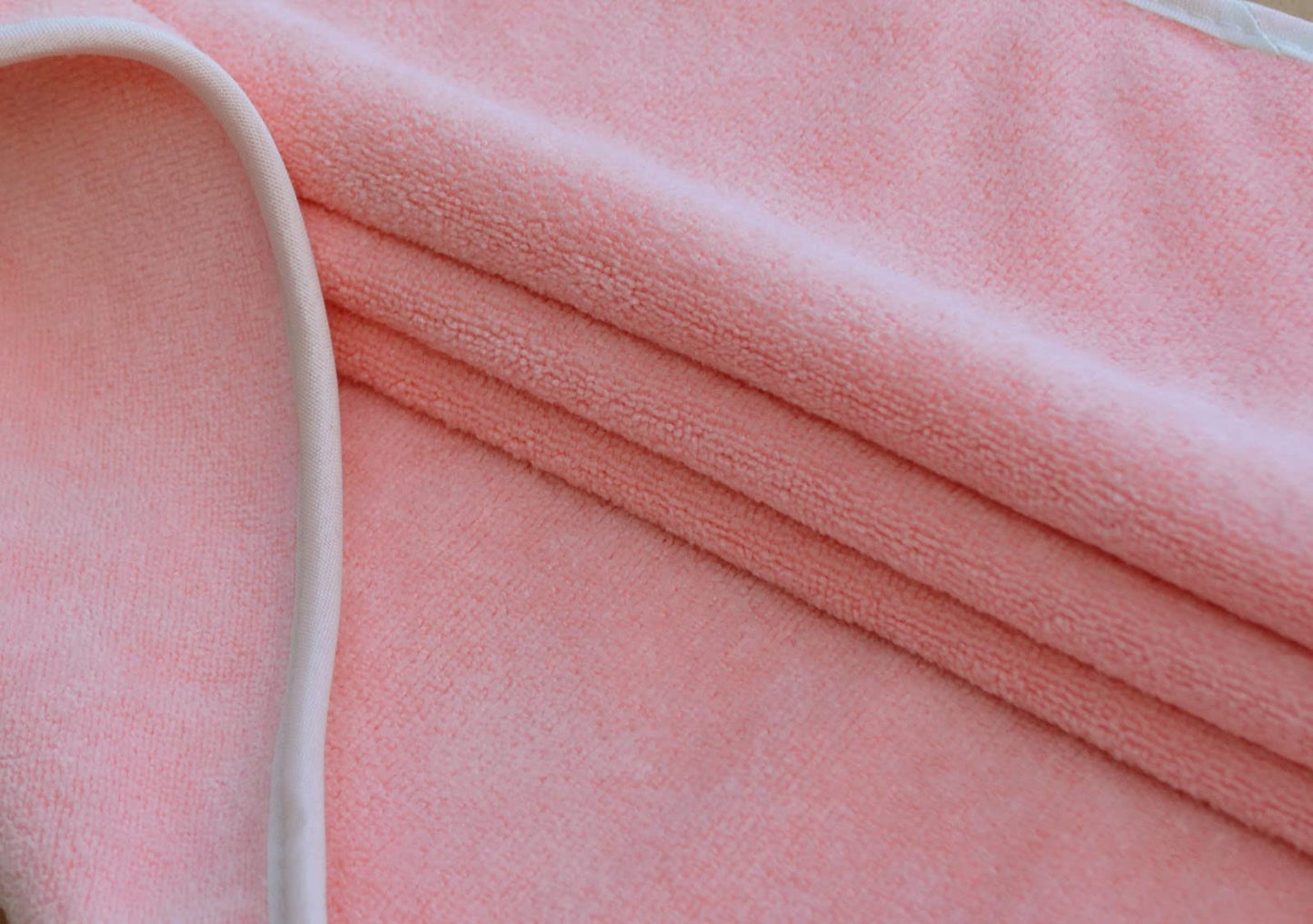 Microfiber Gym Towels (3 Pack, Pink) – Large 15"x31" 380-GSM Super Soft, Quick-Drying Towels for Exercise, Fitness, Sports & Workouts