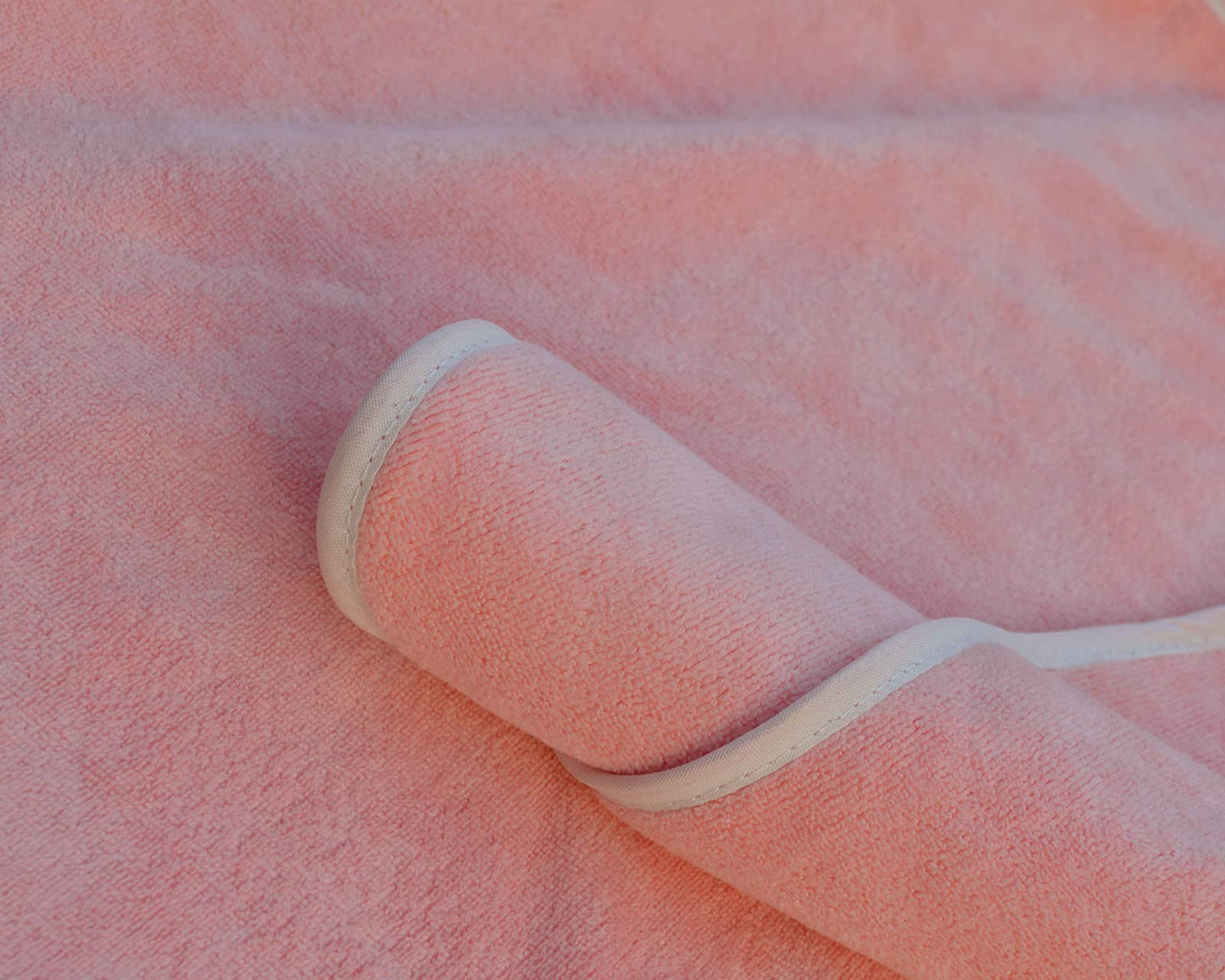 Microfiber Gym Towels (3 Pack, Pink) – Large 15"x31" 380-GSM Super Soft, Quick-Drying Towels for Exercise, Fitness, Sports & Workouts