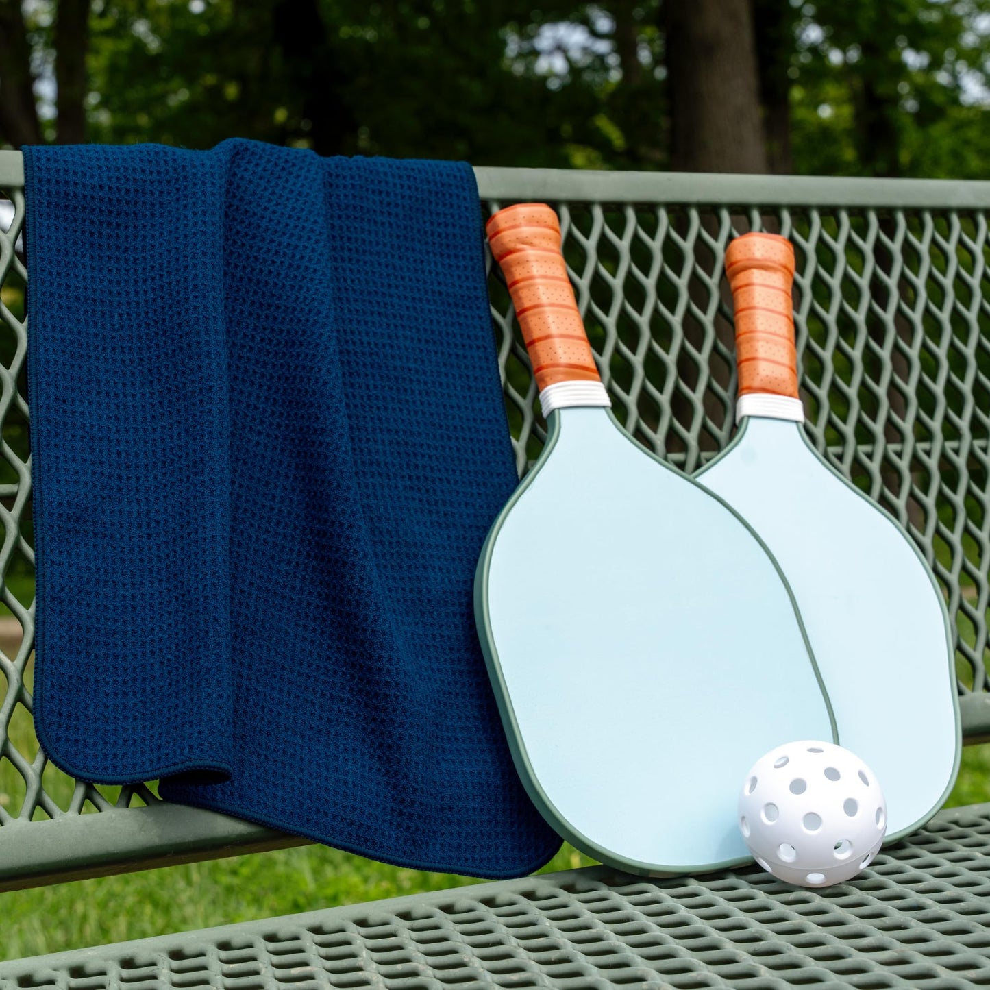 S&T INC. Microfiber Gym Towels (3 Pack) – 16" x 27" Fast Drying, Soft & Absorbent Towels for Gym, Yoga, Fitness, and Home Use